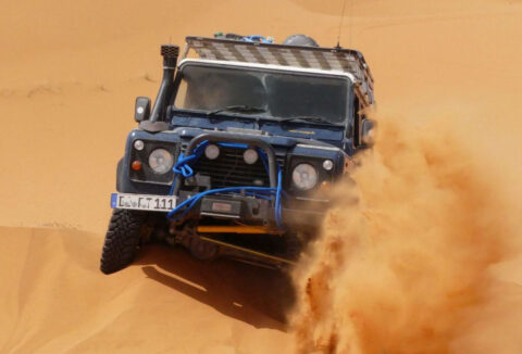 Maroc Voyage Landrover in den Dünen, Erg Chebbi Marokko