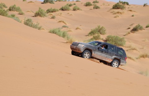 Jeep in der Wüste Marokko